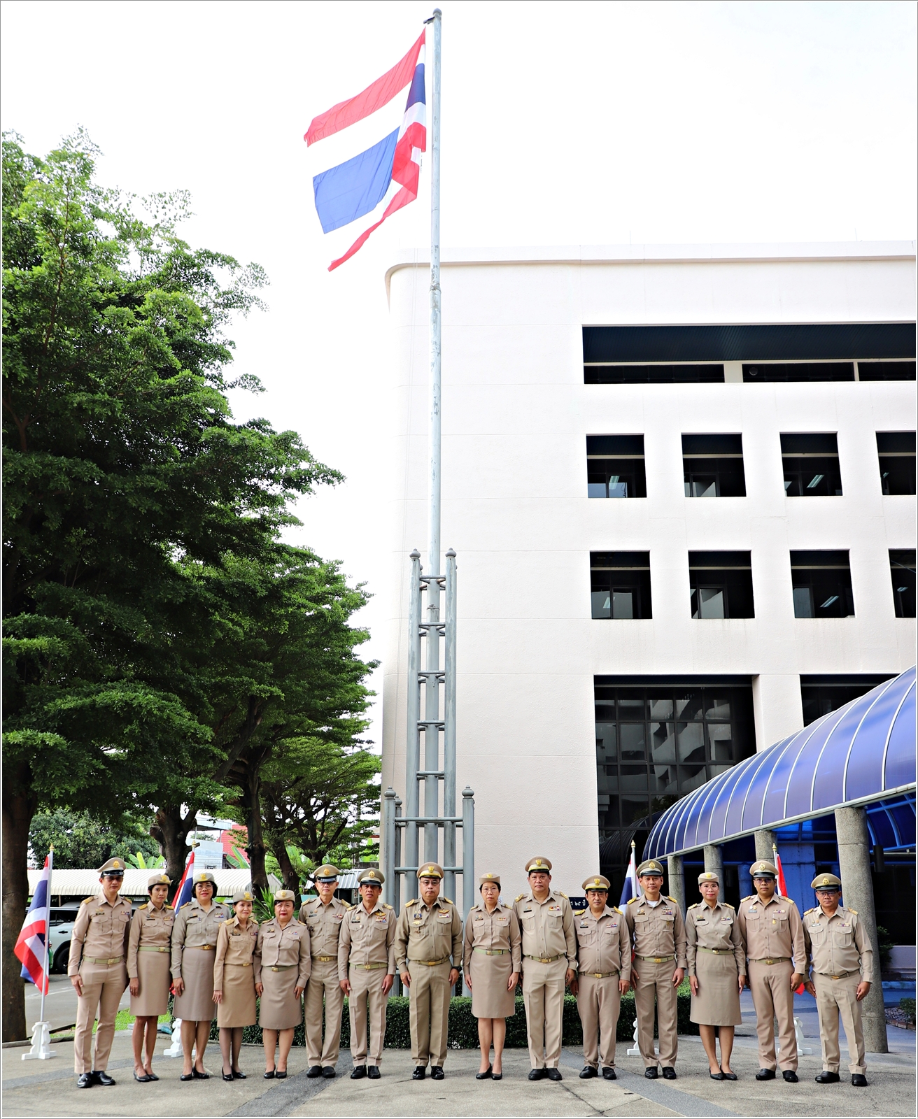 กรมบังคับคดีจัดกิจกรรมเนื่องในวันพระราชทานธงชาติไทย ประจำปี 2568
